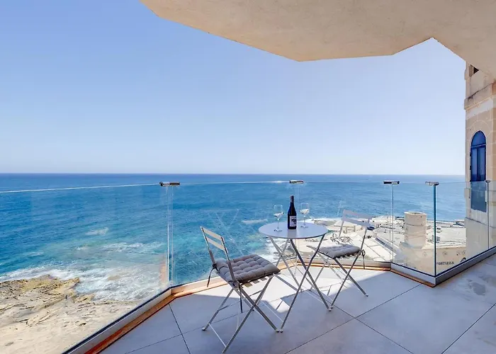 Superb Seafront Family By Buena Vista *