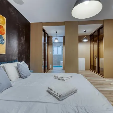 Superb Seafront Family * Sliema