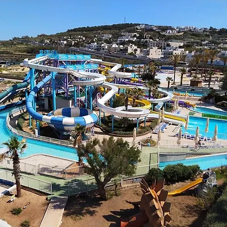 Apartment Superb Seafront Family