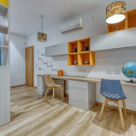 Appartement Superb Seafront Family Sliema