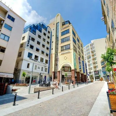 Apartment Superb Seafront Family