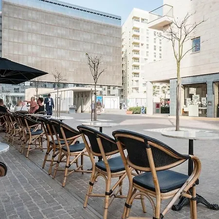 Superb Seafront Family 公寓 斯利马