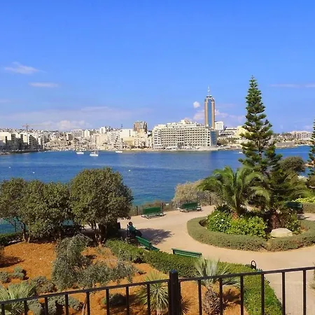 Superb Seafront Family Sliema