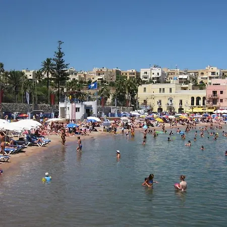 Appartement Superb Seafront Family Sliema