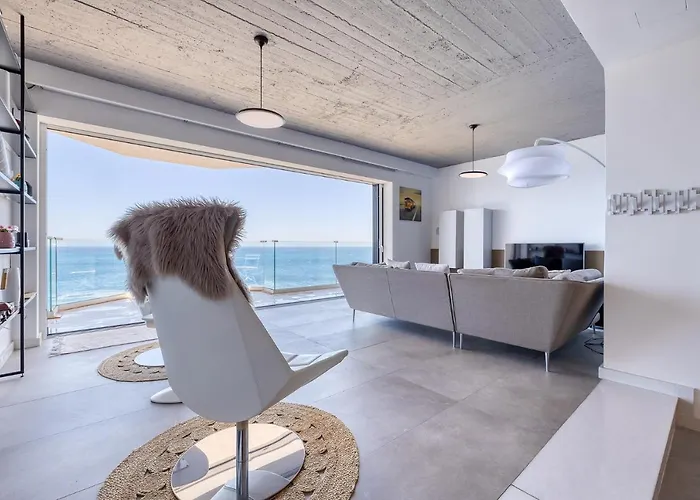 Superb Seafront Family By Buena Vista