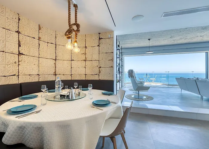 Superb Seafront Family By Buena Vista *