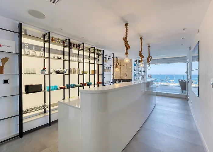 Superb Seafront Family By Buena Vista Appartamento Sliema