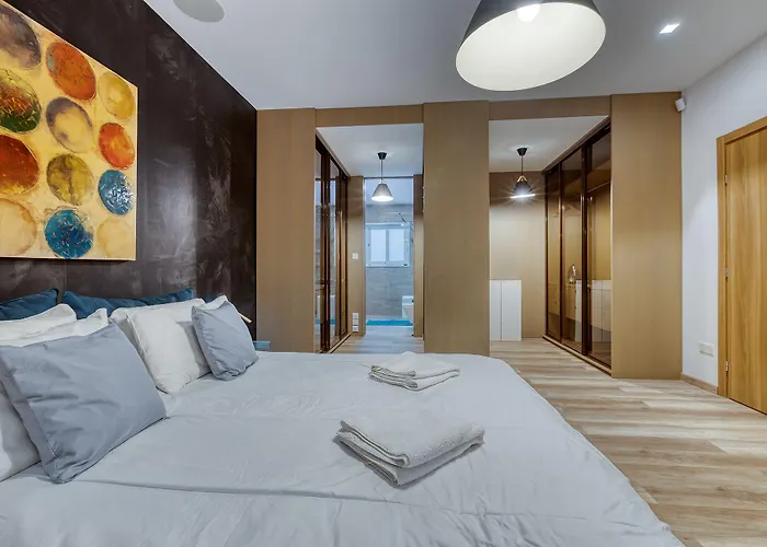 Superb Seafront Family By Buena Vista Appartamento Sliema