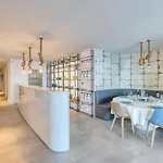 Superb Seafront Family By Buena Vista スリーマ
