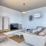 Superb Seafront Family By Buena Vista アパート